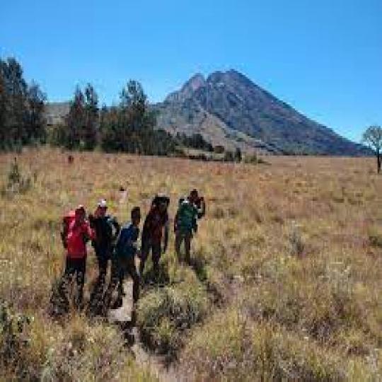 Mount Rinjani second Summit - Sangkareang Trekking